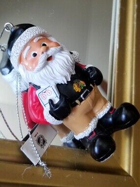 ❗Chicago Blackhawks Santa in Uniform Holiday Ornament❗